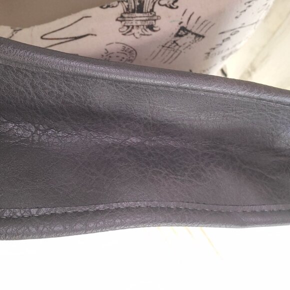 NWOT BAGS by PINAFORE VEGAN LEATHER CROSSBODY with GUITAR STRAP - Picture 10 of 11